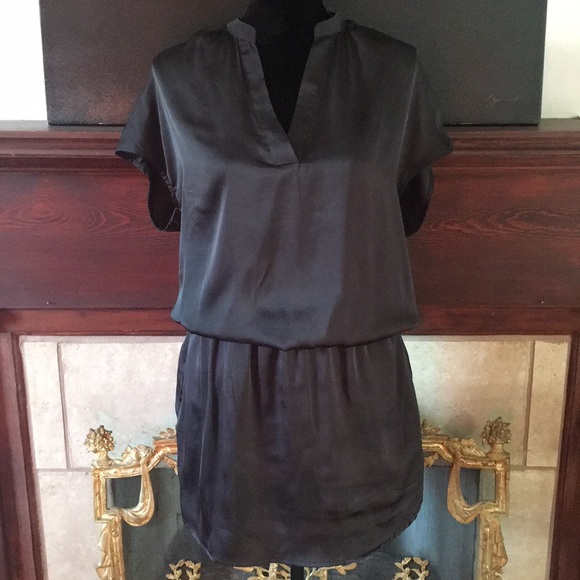 🦊 H&M mini dress. Comfortable and fun. - Picture 1 of 2